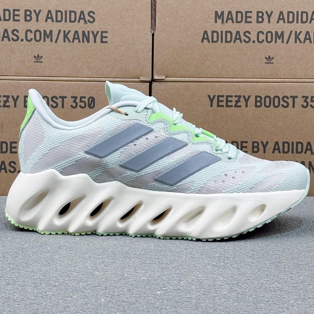 Adidas Runner Shoes 70